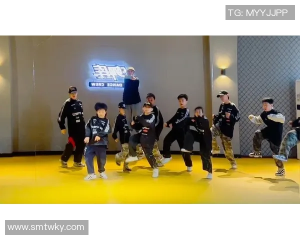 街舞战术解析：武汉街舞队如何构建高效阵地战体系与战斗策略